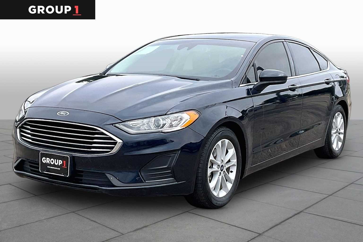 2020 Ford Fusion SE FWD's photo