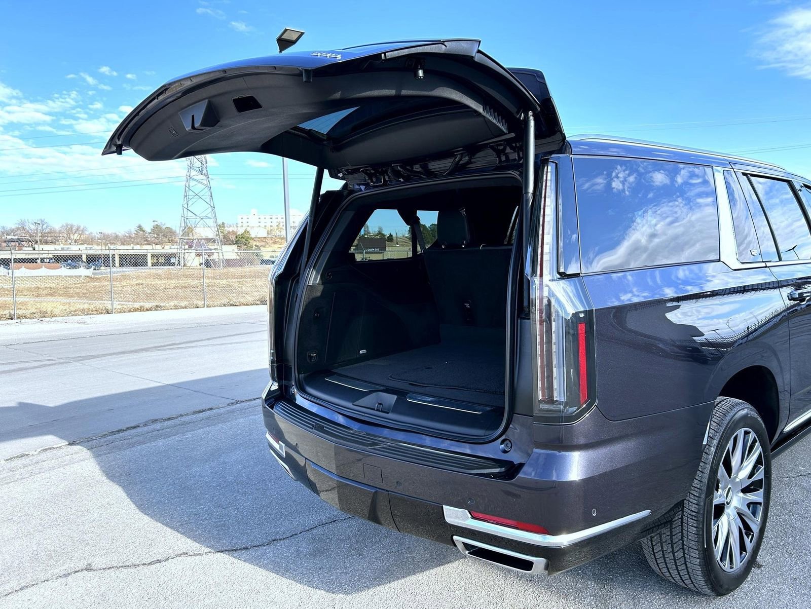 2025 Cadillac Escalade ESV Premium Luxury Platinum - Photo 23