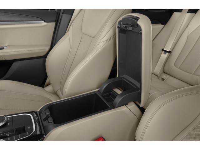 Used 2024 Alpine White BMW sDrive30i image 17
