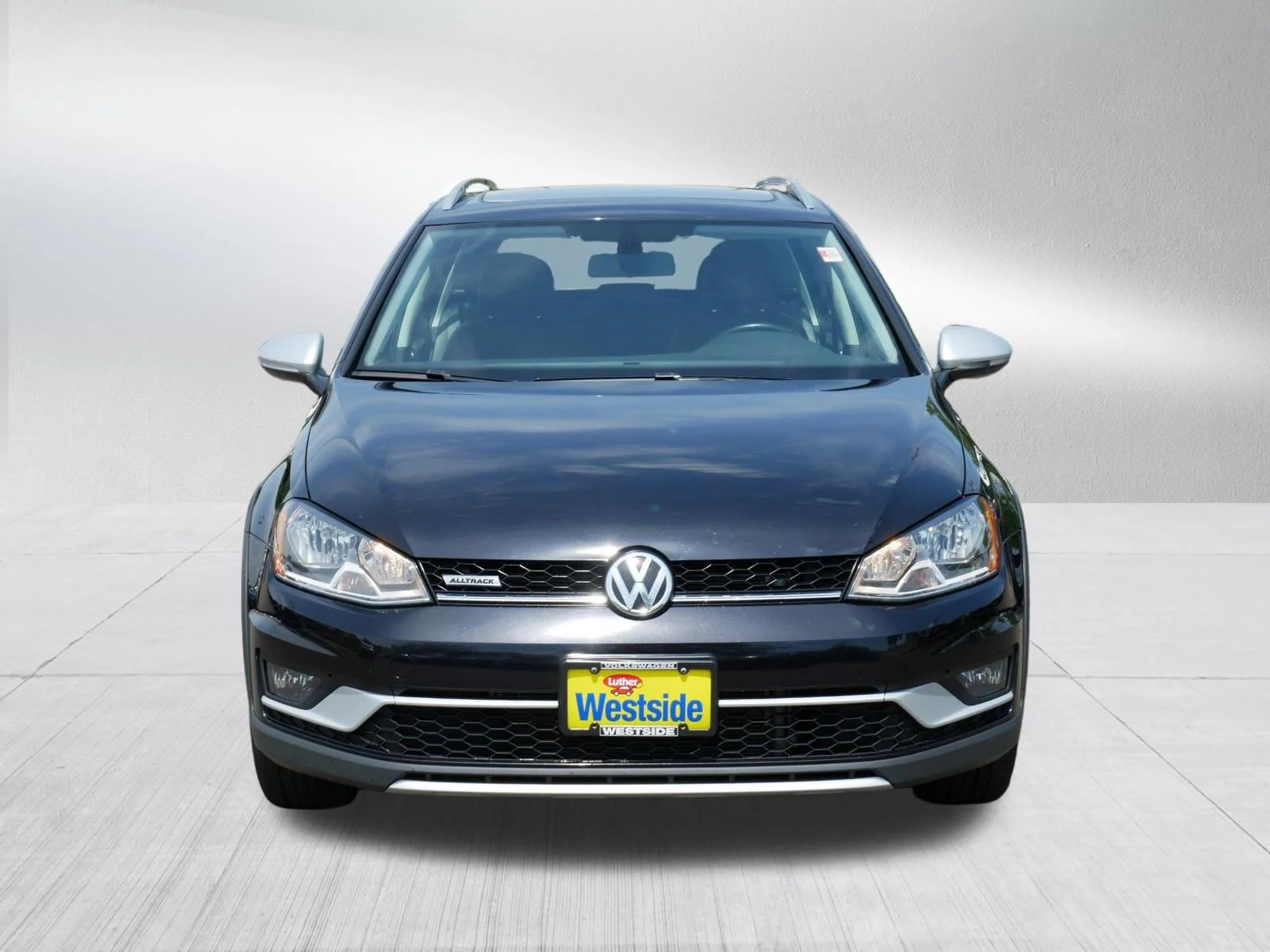 Used 2017 Volkswagen Golf Alltrack Alltrack SE with VIN 3VWH17AU2HM521060 for sale in Saint Louis Park, Minnesota
