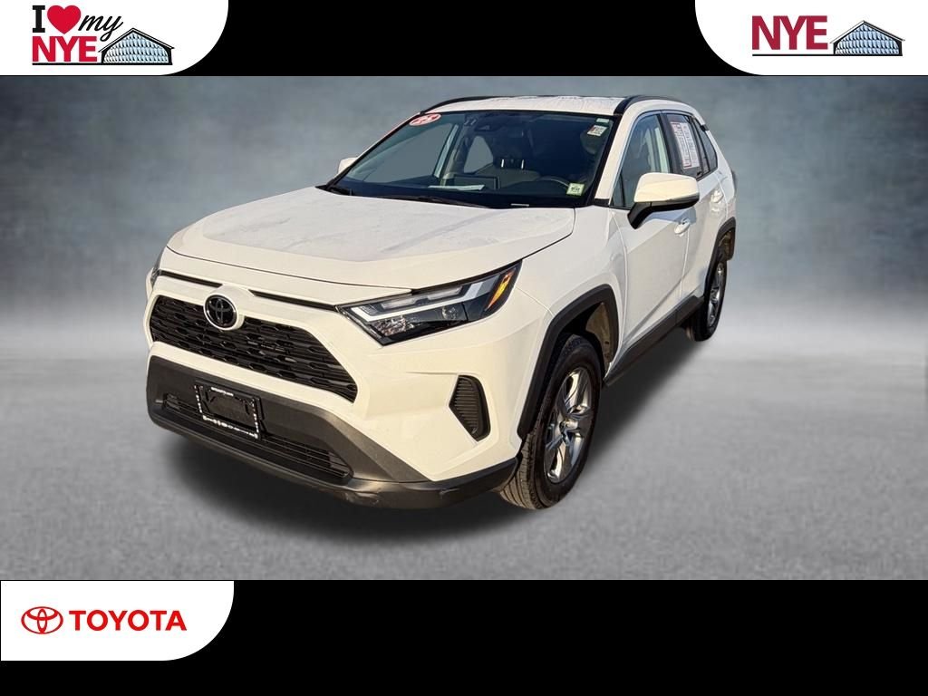 Used 2025 Ice Toyota XLE image 1