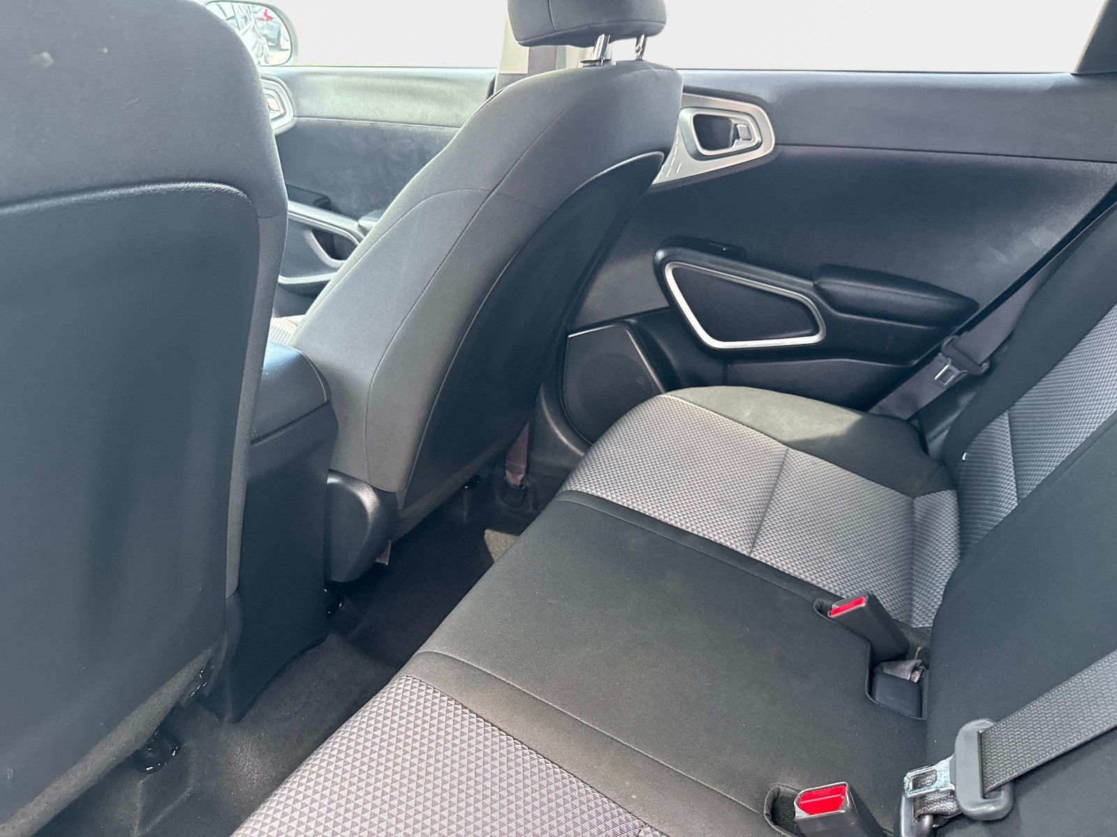 Used 2024 Steel Gray Kia LX image 14