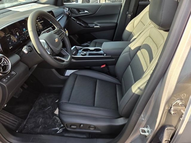 2027 Chevrolet Equinox LT - Photo 6