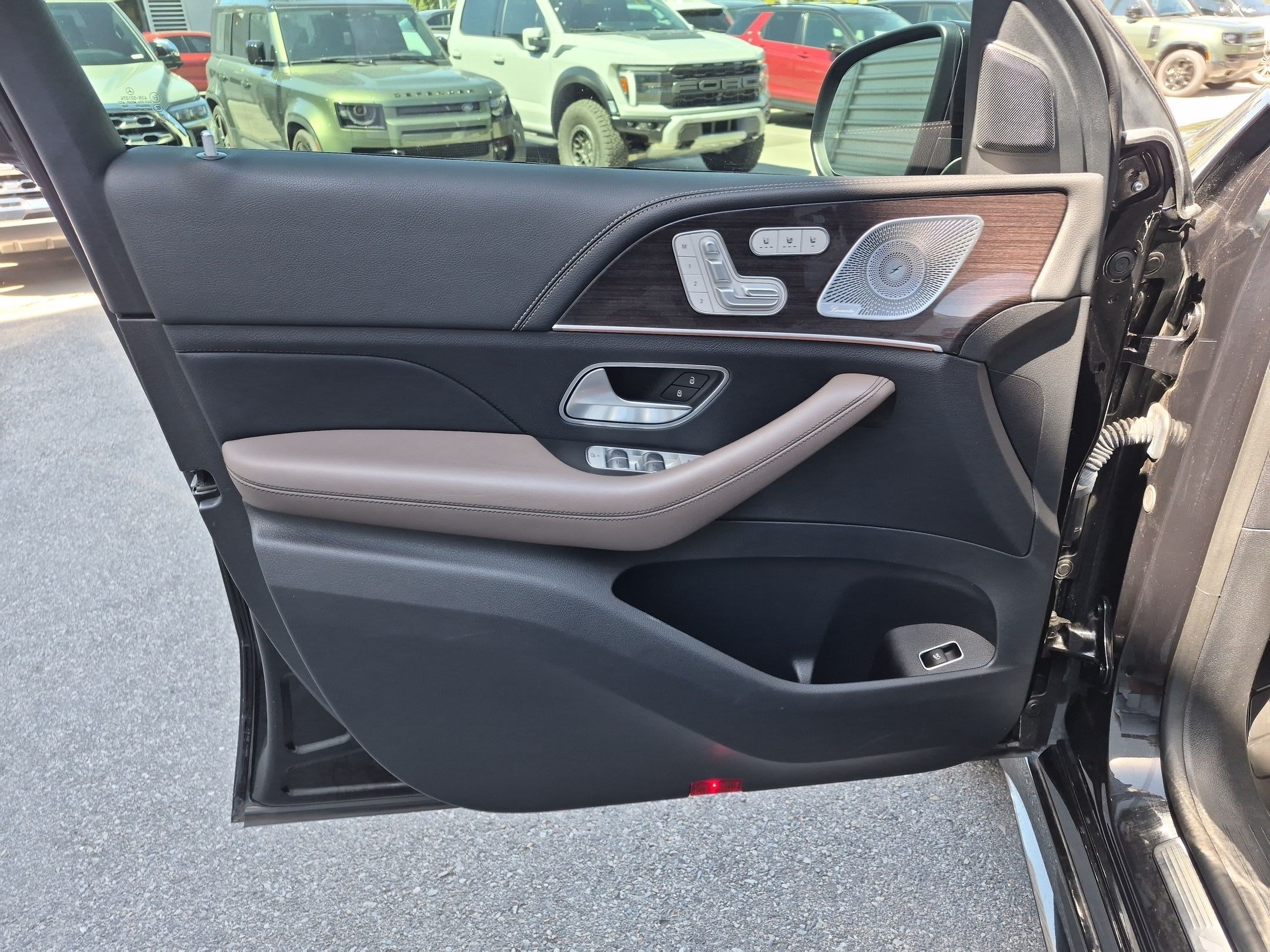 Used 2021 Obsidian Black Metallic Mercedes-Benz AMG® GLE 53 image 12