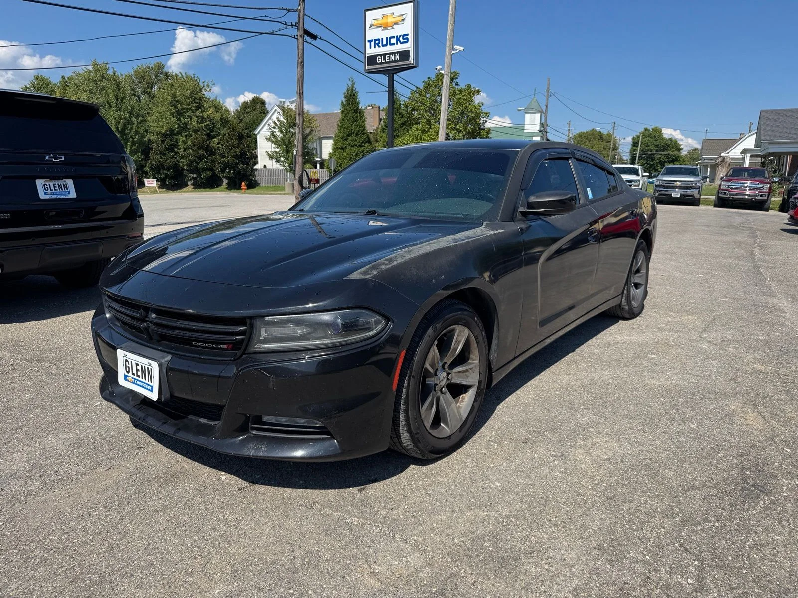 Used 2015 Dodge Charger SXT with VIN 2C3CDXHG2FH800108 for sale in Eminence, KY