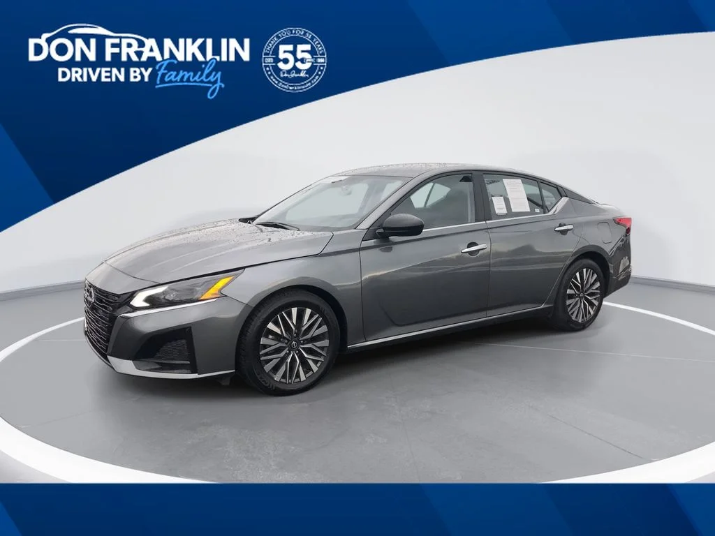 Used 2024 Gray Nissan 2.5 SV image 1