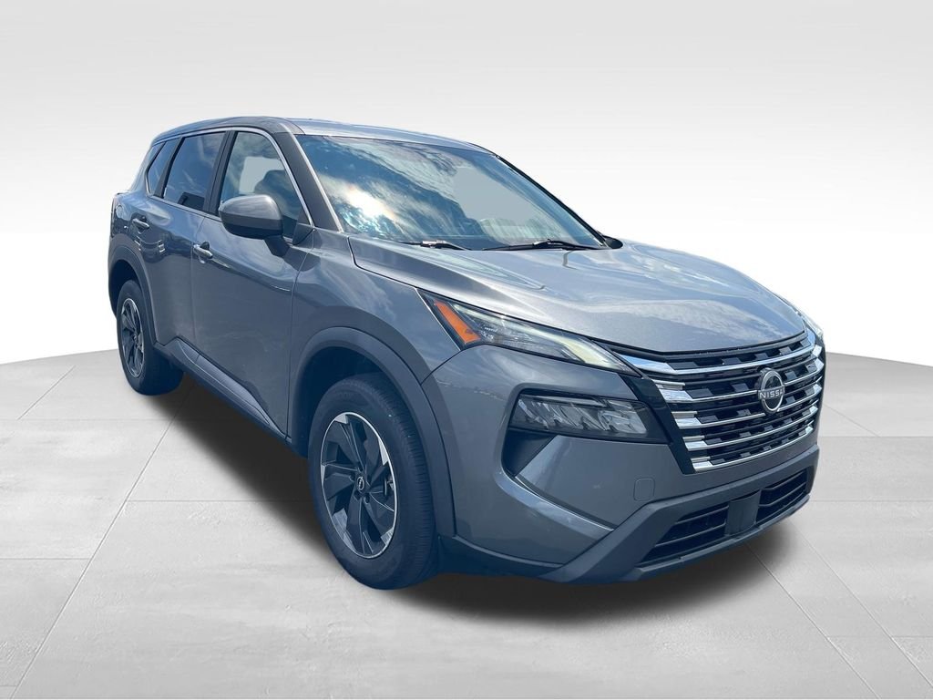 Used 2024 Gray Nissan SV image 7