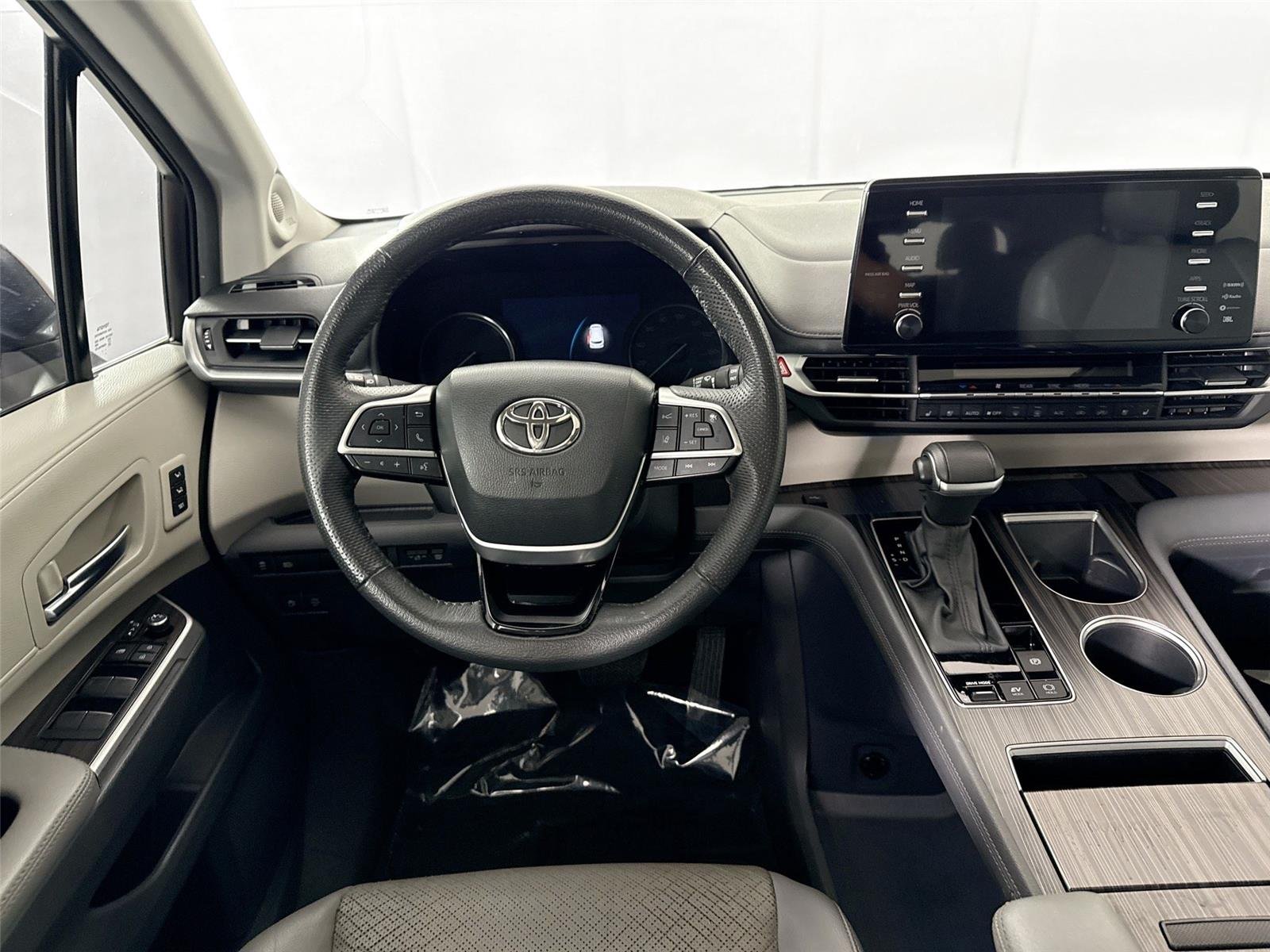 Used 2023 Ruby Flare Pearl Toyota Limited 7-Passenger image 36