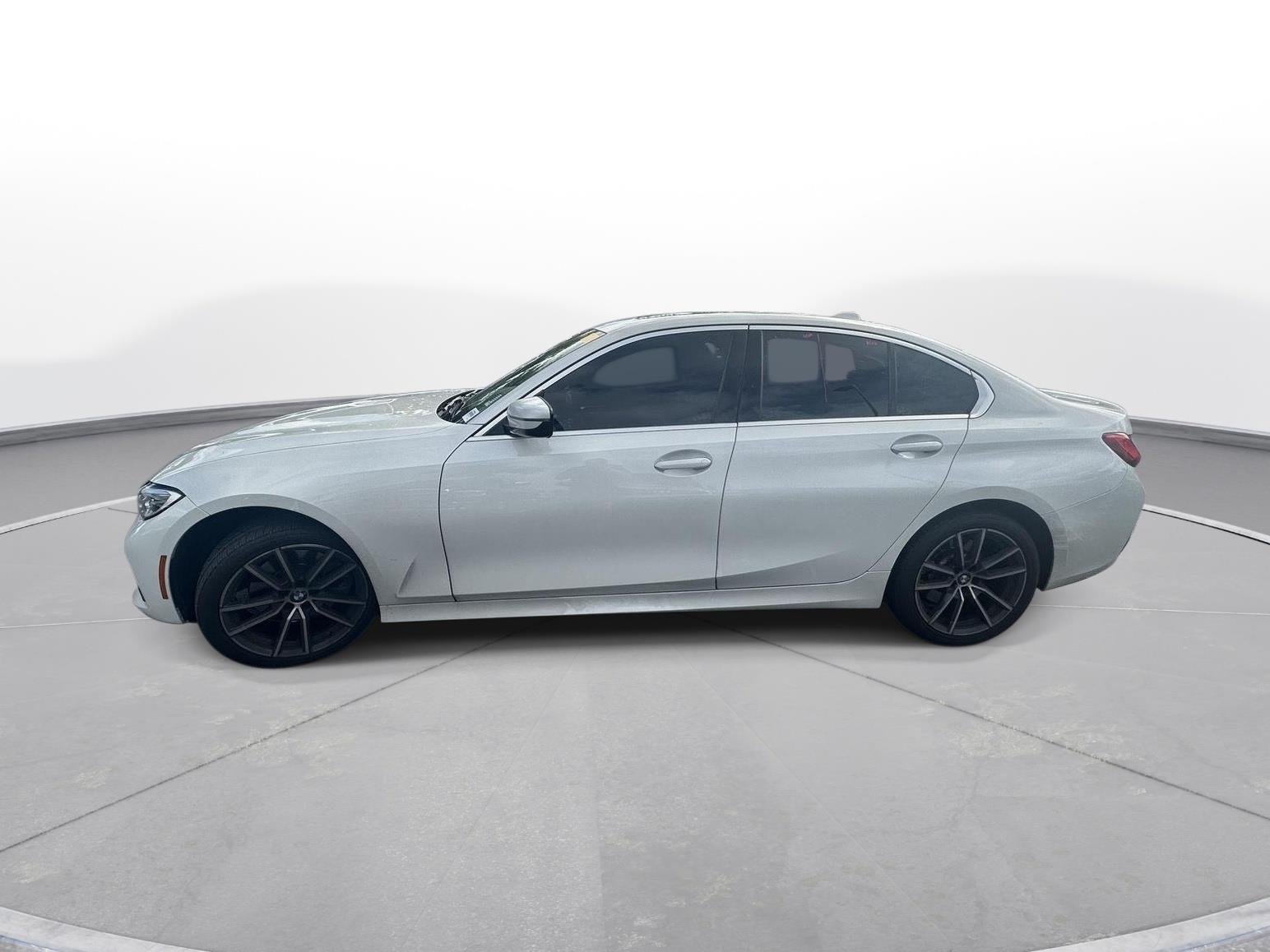 Used 2019 Mineral White Metallic BMW 330i xDrive image 9