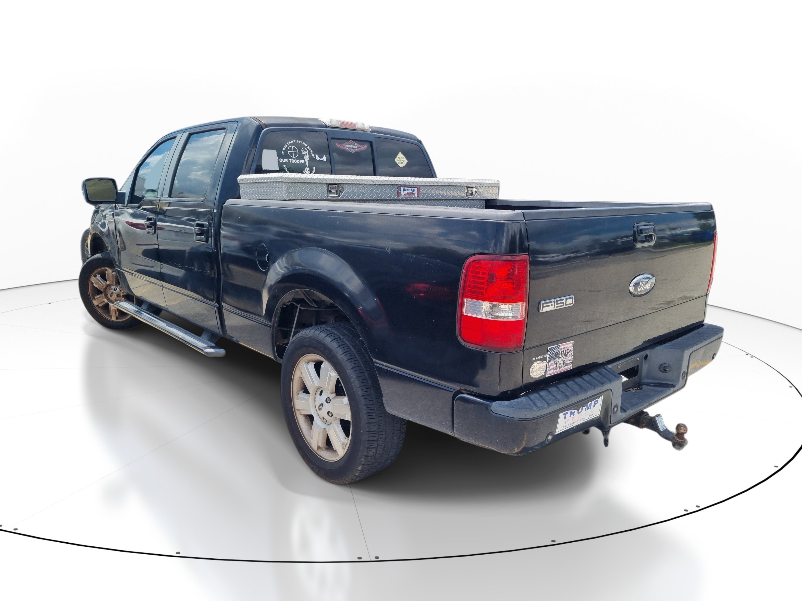 Used 2007 Black Clearcoat Ford XLT image 7