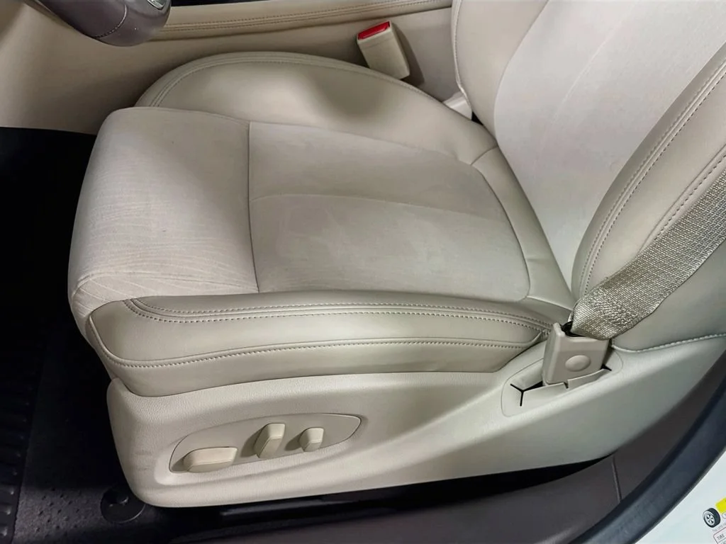 Used 2016 White Buick Base image 23