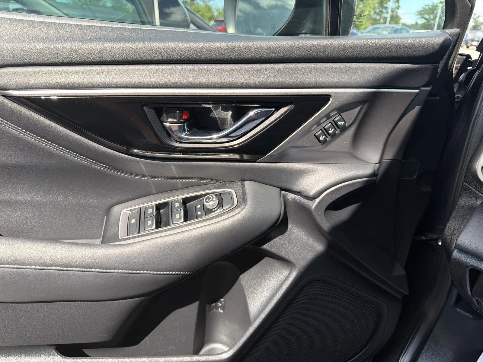 Used 2020 Magnetite Gray Metallic Subaru Limited image 14