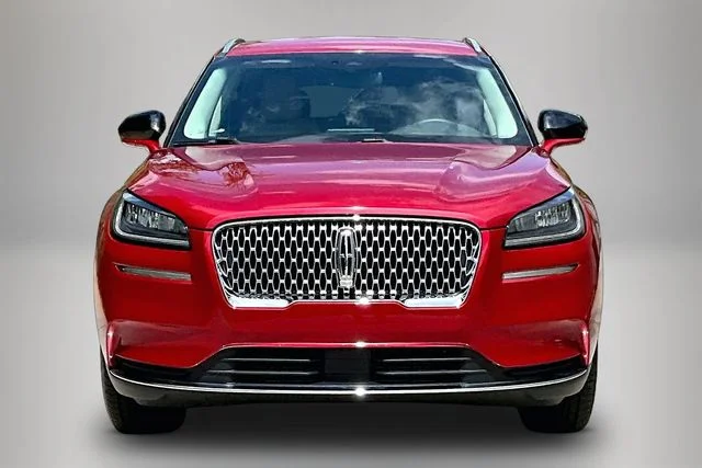 Used 2022 Red Lincoln Standard image 3