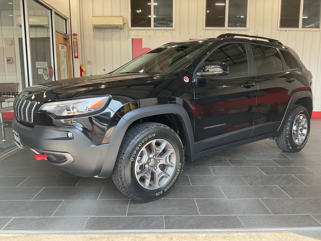 Used 2022 Black Jeep Trailhawk image 2
