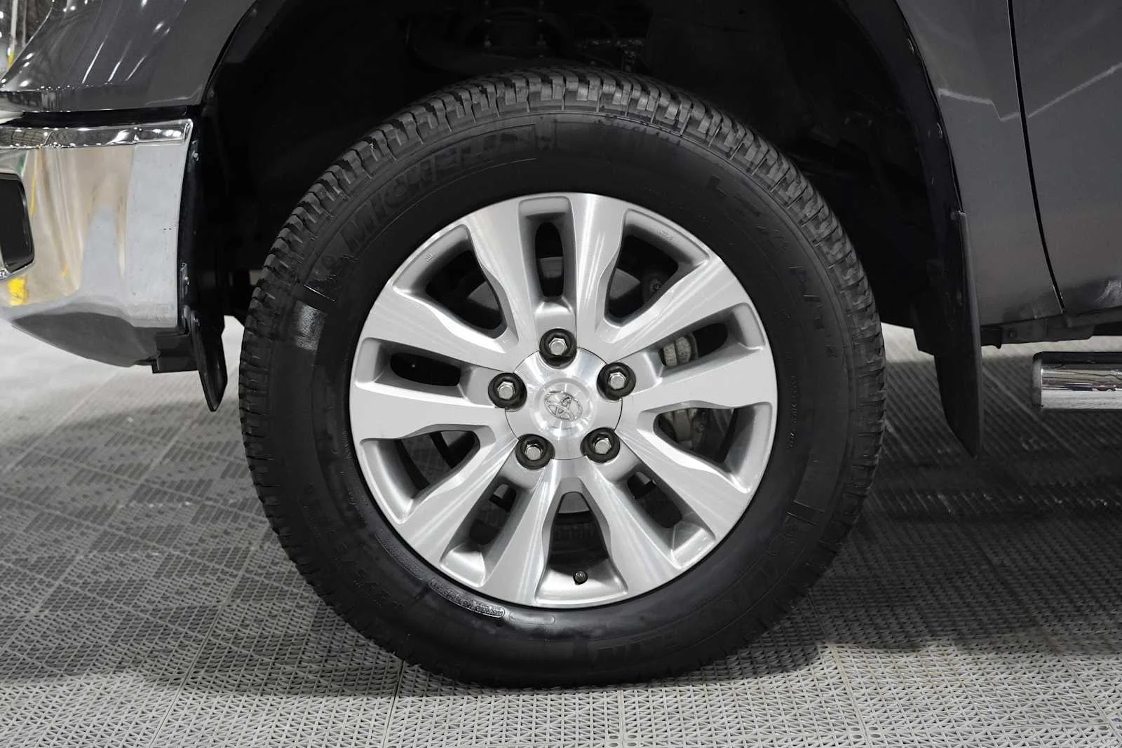 Used 2014 Magnetic Gray Metallic Toyota LTD image 8