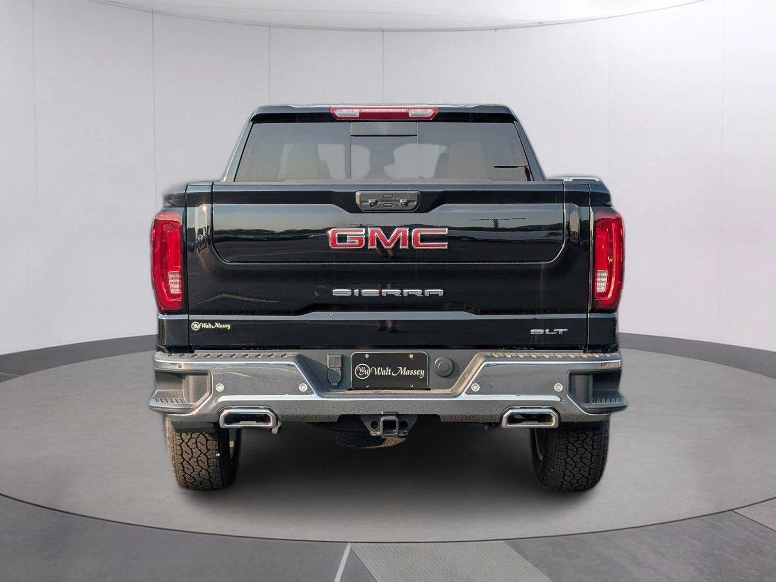 New 2026 Onyx Black GMC SLT image 4