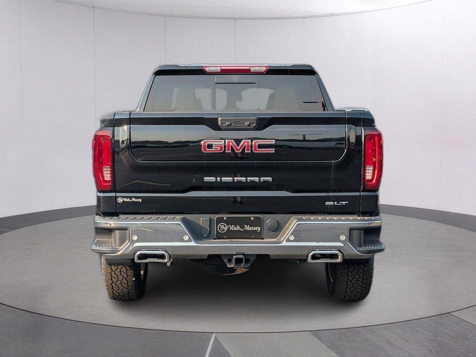 New 2026 Onyx Black GMC SLT image 4