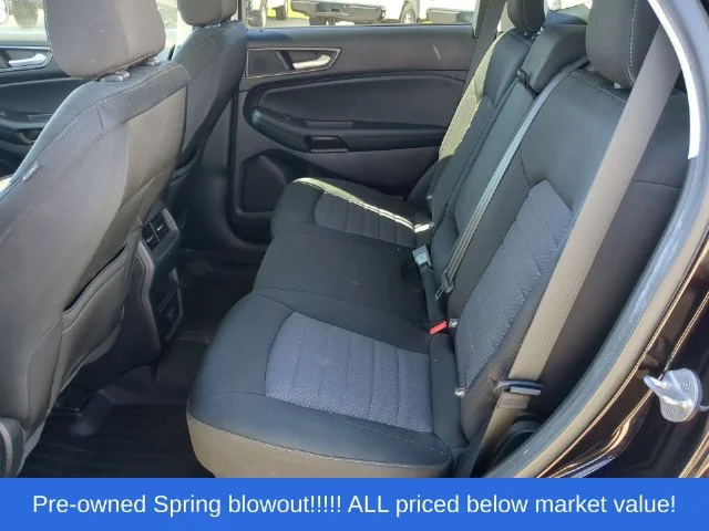 Used 2020 Black Ford SE image 37
