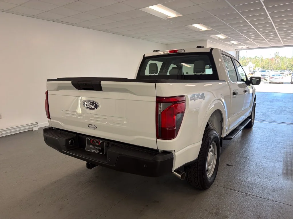 New 2026 Oxford White Ford XL image 6