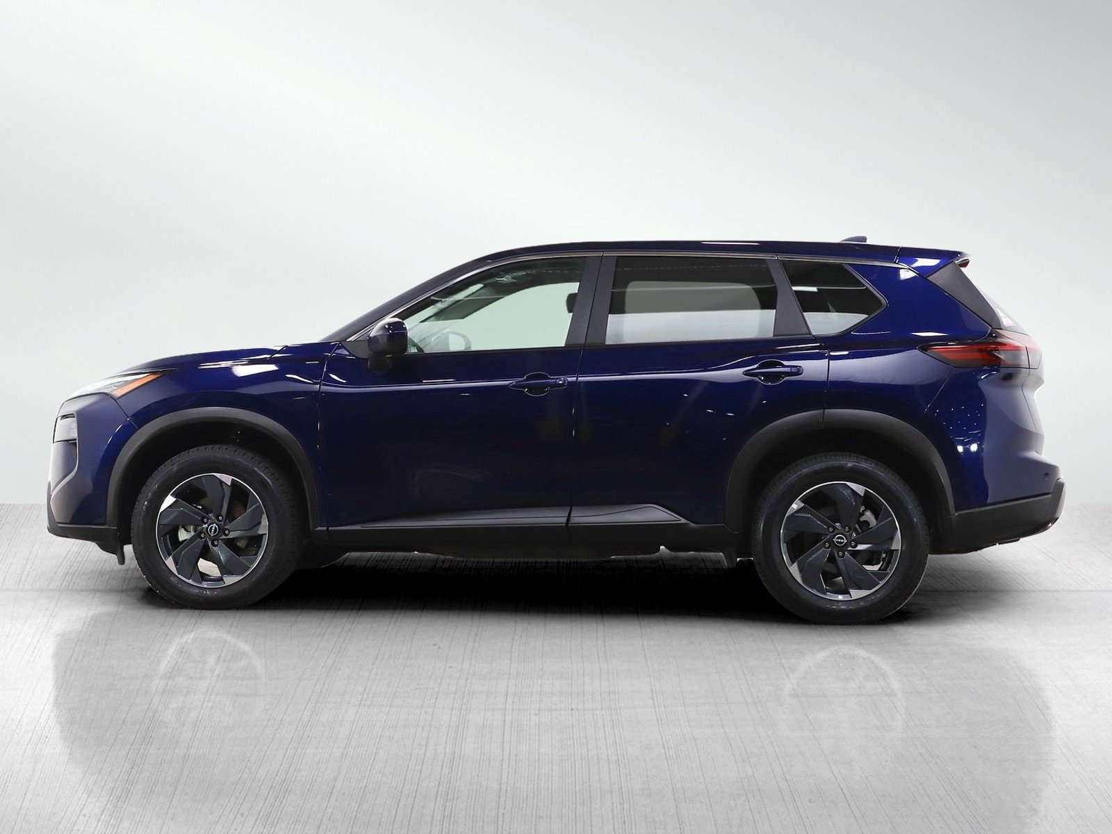Used 2025 Nissan Rogue SV with VIN 5N1BT3BBXSC829798 for sale in Minneapolis, Minnesota