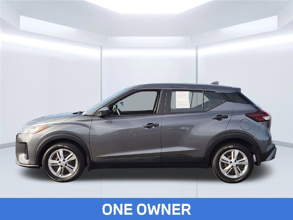 Used 2021 Gray Nissan S image 2