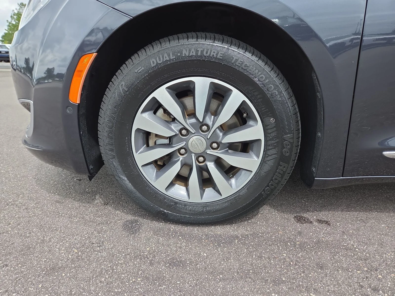 Used 2020 Maximum Steel Metallic Clearcoat Chrysler Touring L Plus image 28