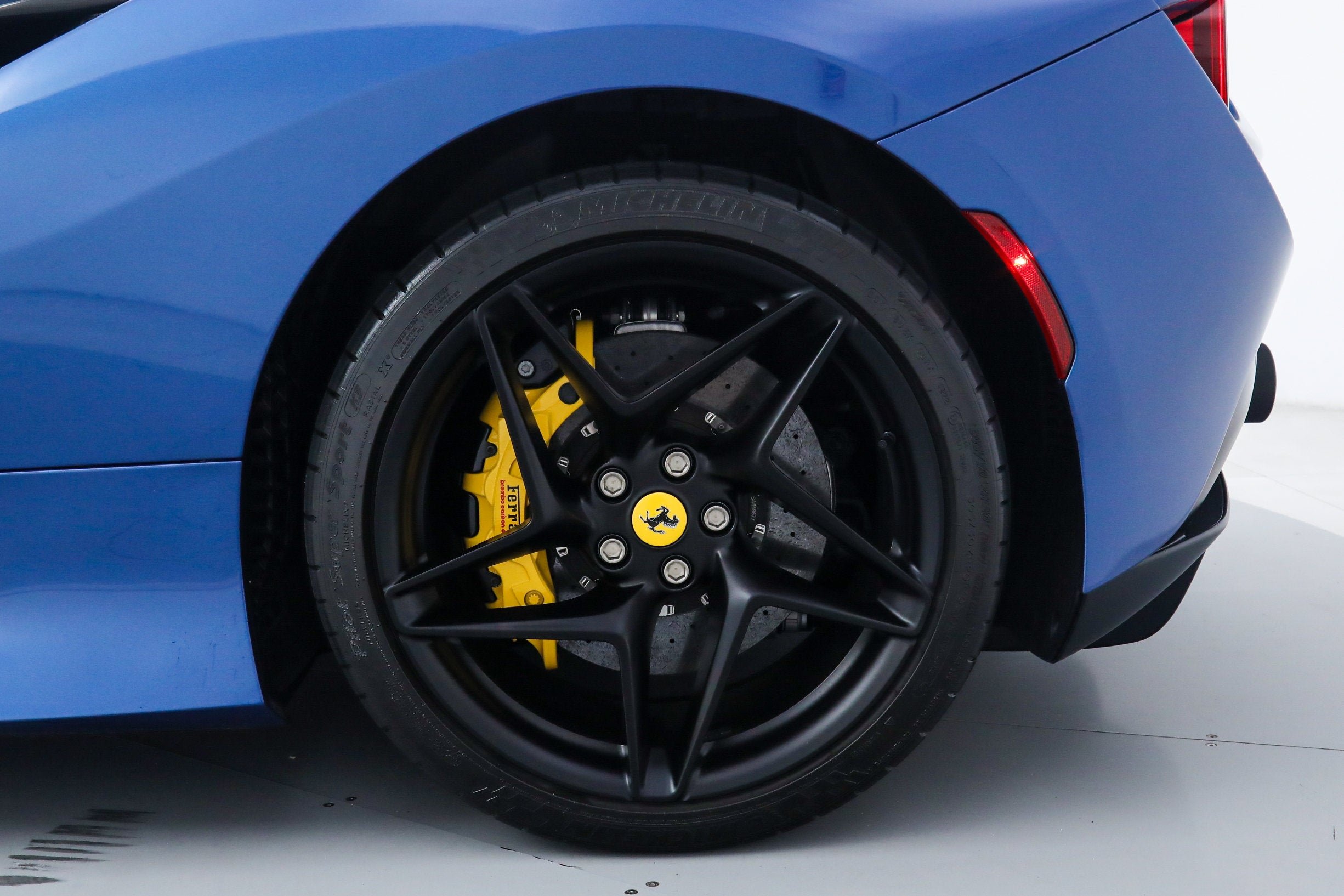 Certified Used 2023 Blu Mirabeau Ferrari  image 41