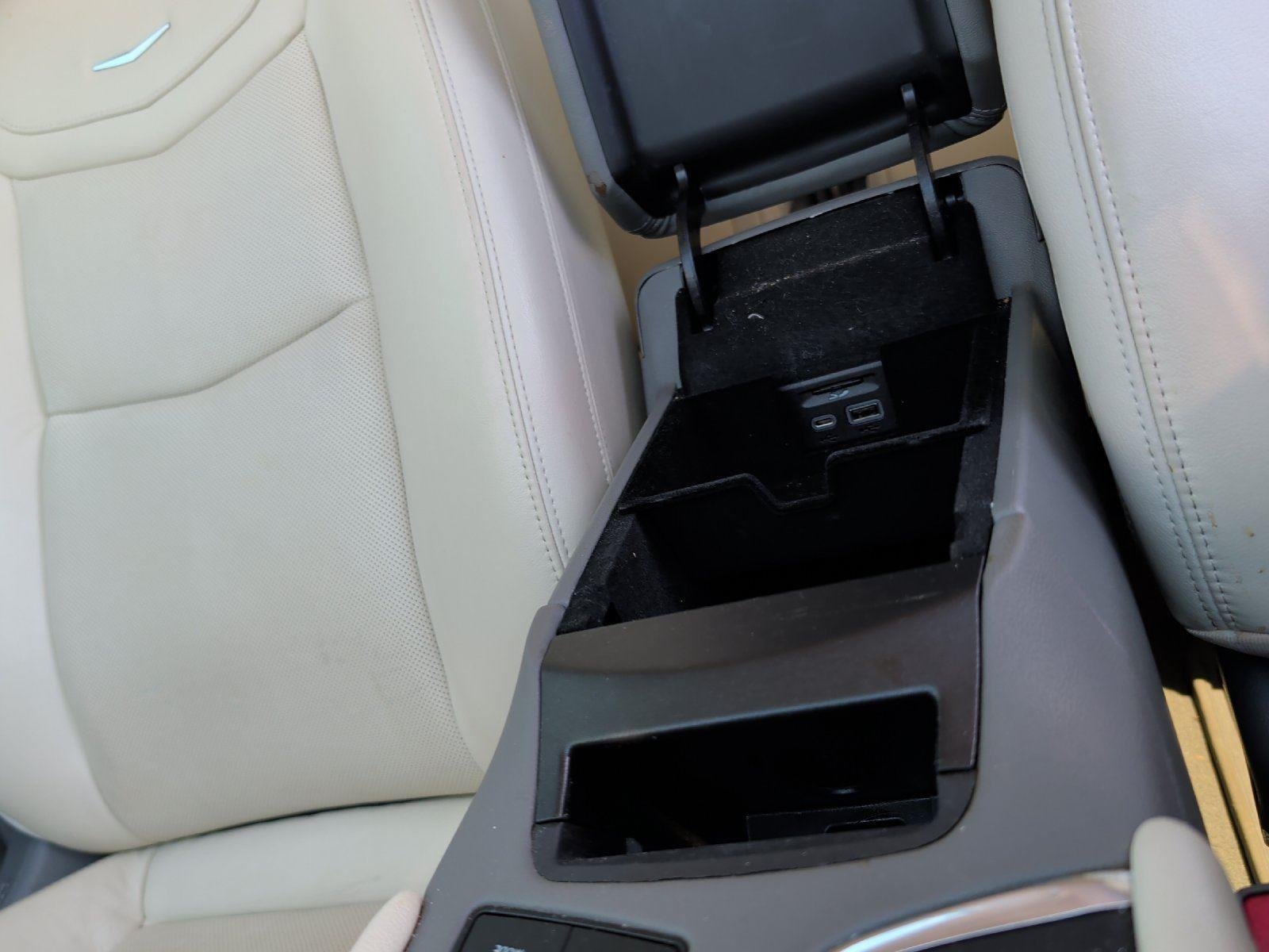 Used 2023 Crystal White Tricoat Cadillac FWD Premium Luxury image 29