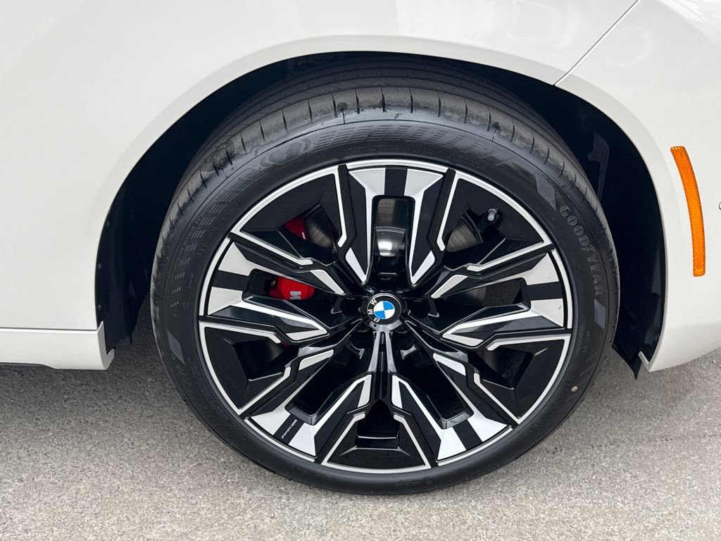 New 2026 Dune Grey Metallic BMW 30 xDrive image 7