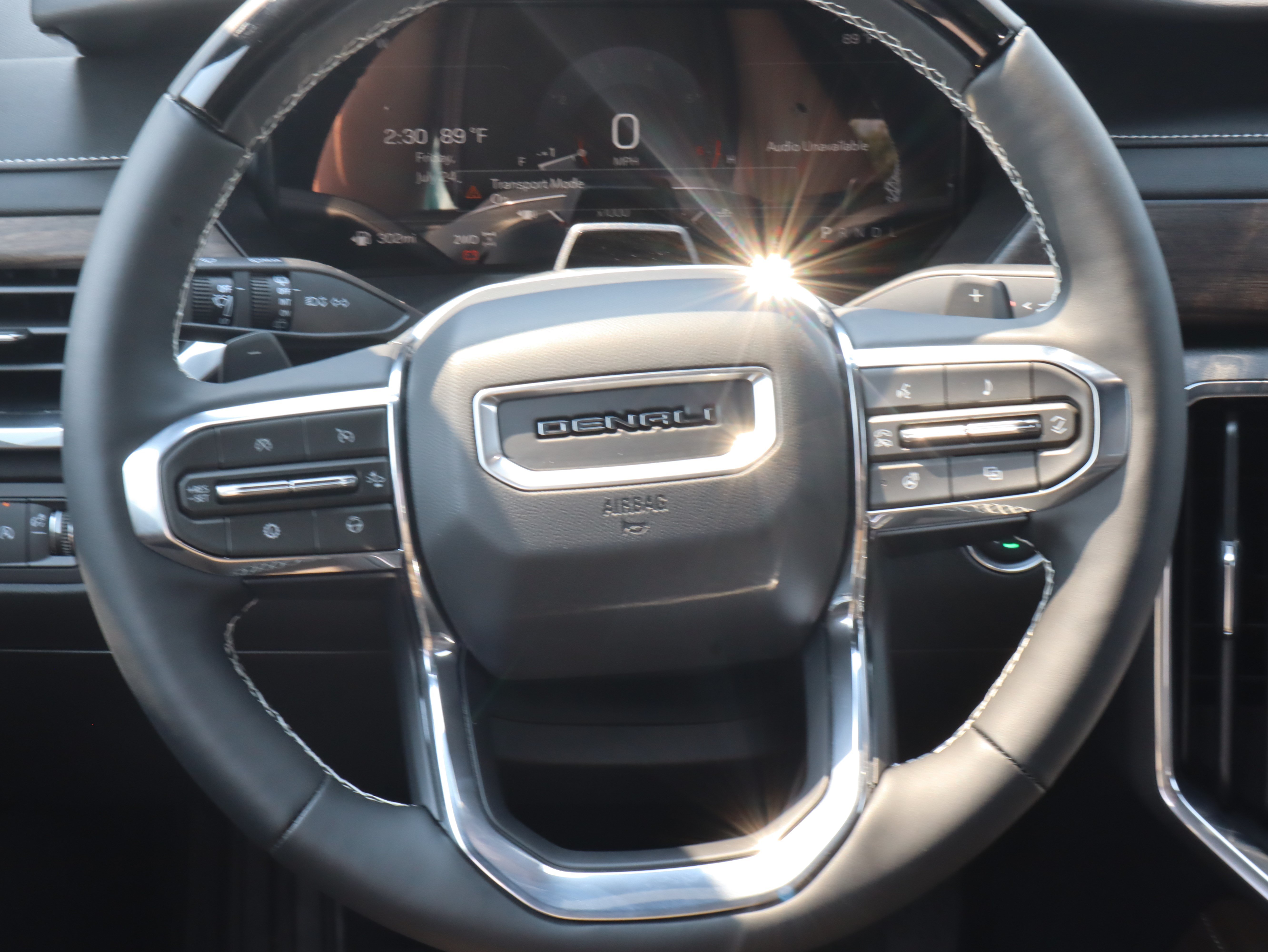 2026 GMC Acadia Denali Ultimate - Photo 14