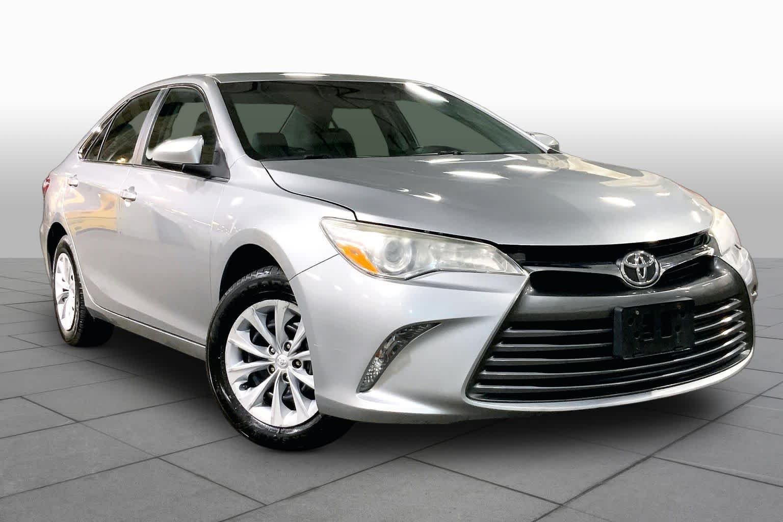 Used 2017 Celestial Silver Metallic Toyota LE image 3