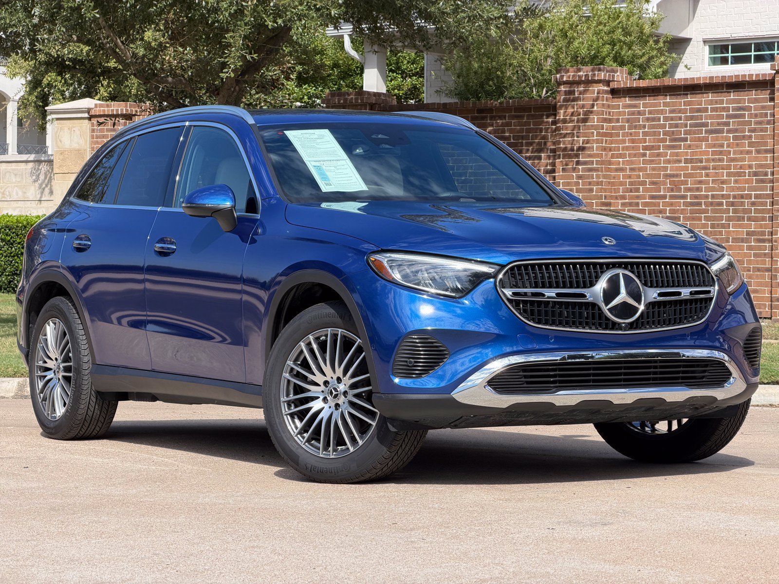 2025 Mercedes-Benz GLC