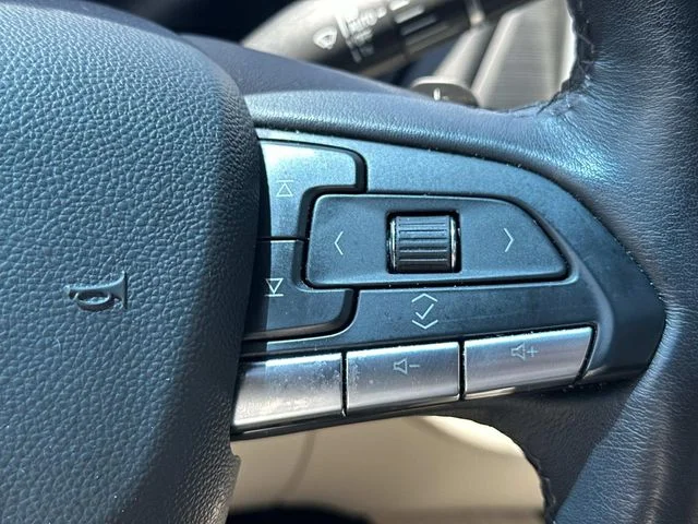 Certified Used 2023 Silver Cadillac Premium Luxury image 22