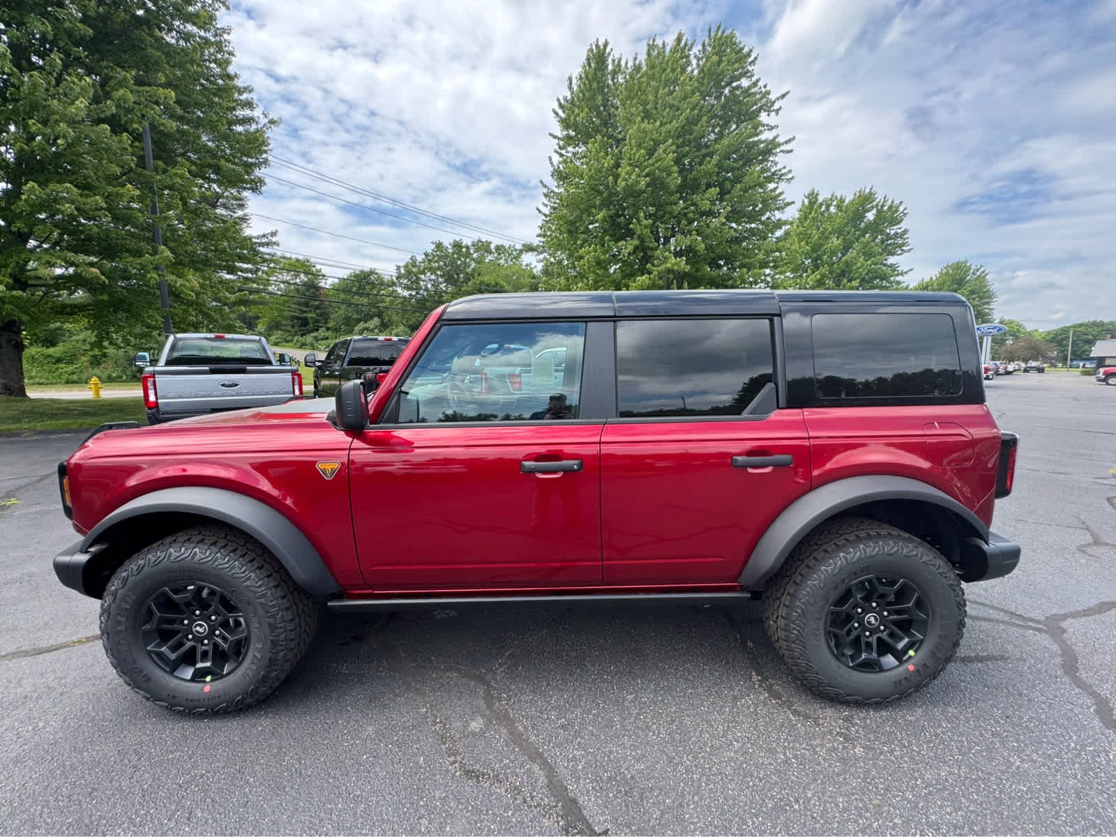 New 2026 Ruby Red Metallic Tinted Clearcoat Ford Badlands image 2