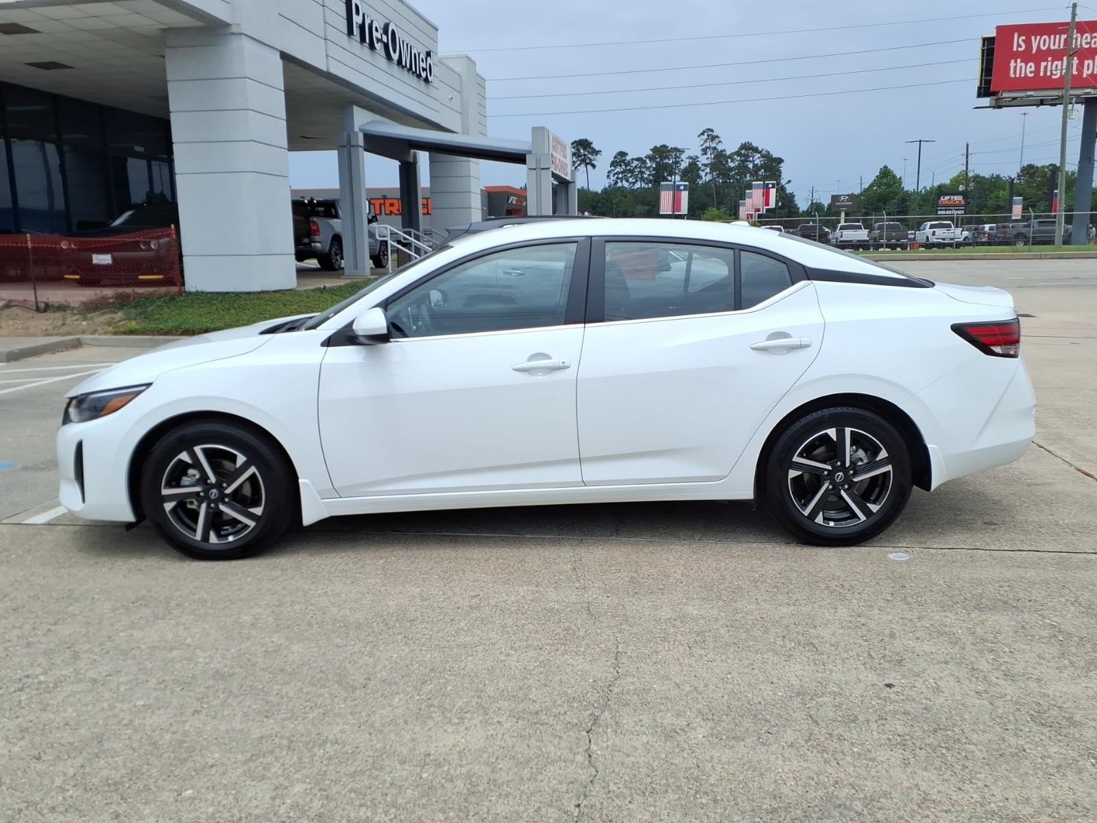 2025 Nissan Sentra SV White at Robbins Nissan