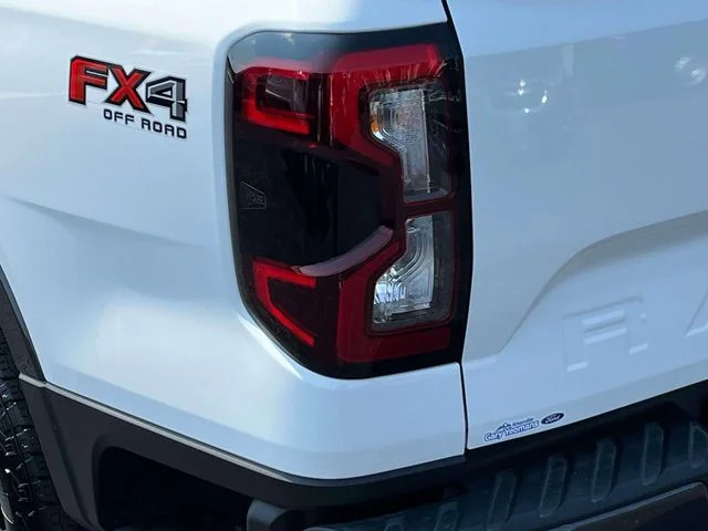 Certified Used 2024 Oxford White Ford Lariat image 10
