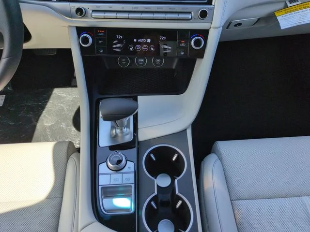 Used 2025 Silver Genesis 2.5T image 22