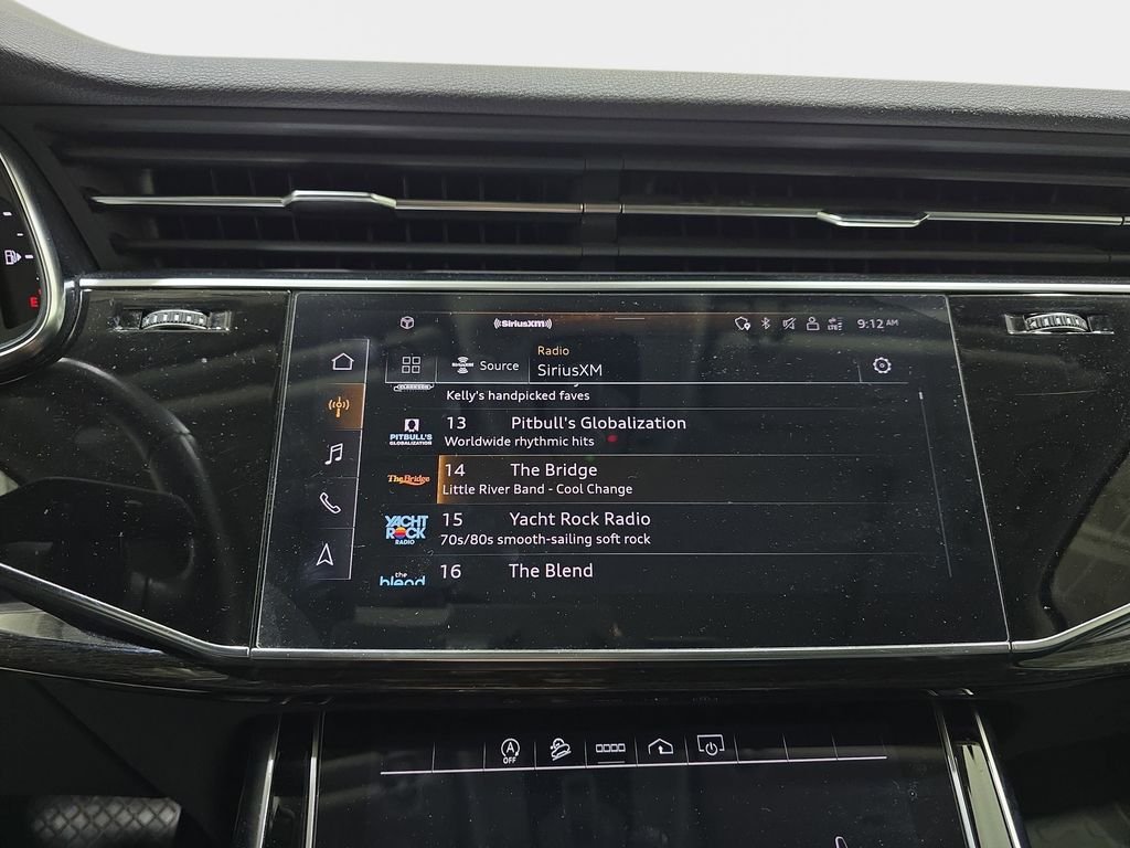 Used 2022  Audi 55 Premium Plus image 22