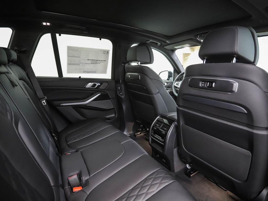 New 2026 Carbon Black Metallic BMW xDrive40i image 26