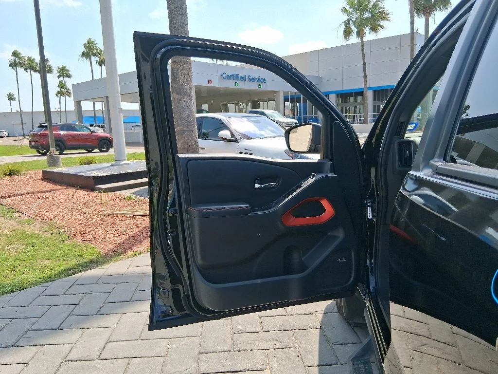Certified Used 2025 Black Nissan PRO-4X image 14