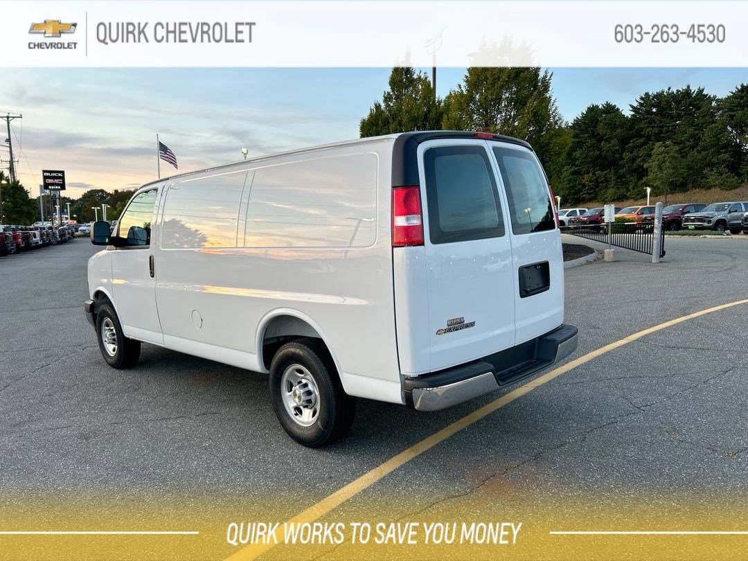 2025 Chevrolet Express Cargo Work Van - Photo 9