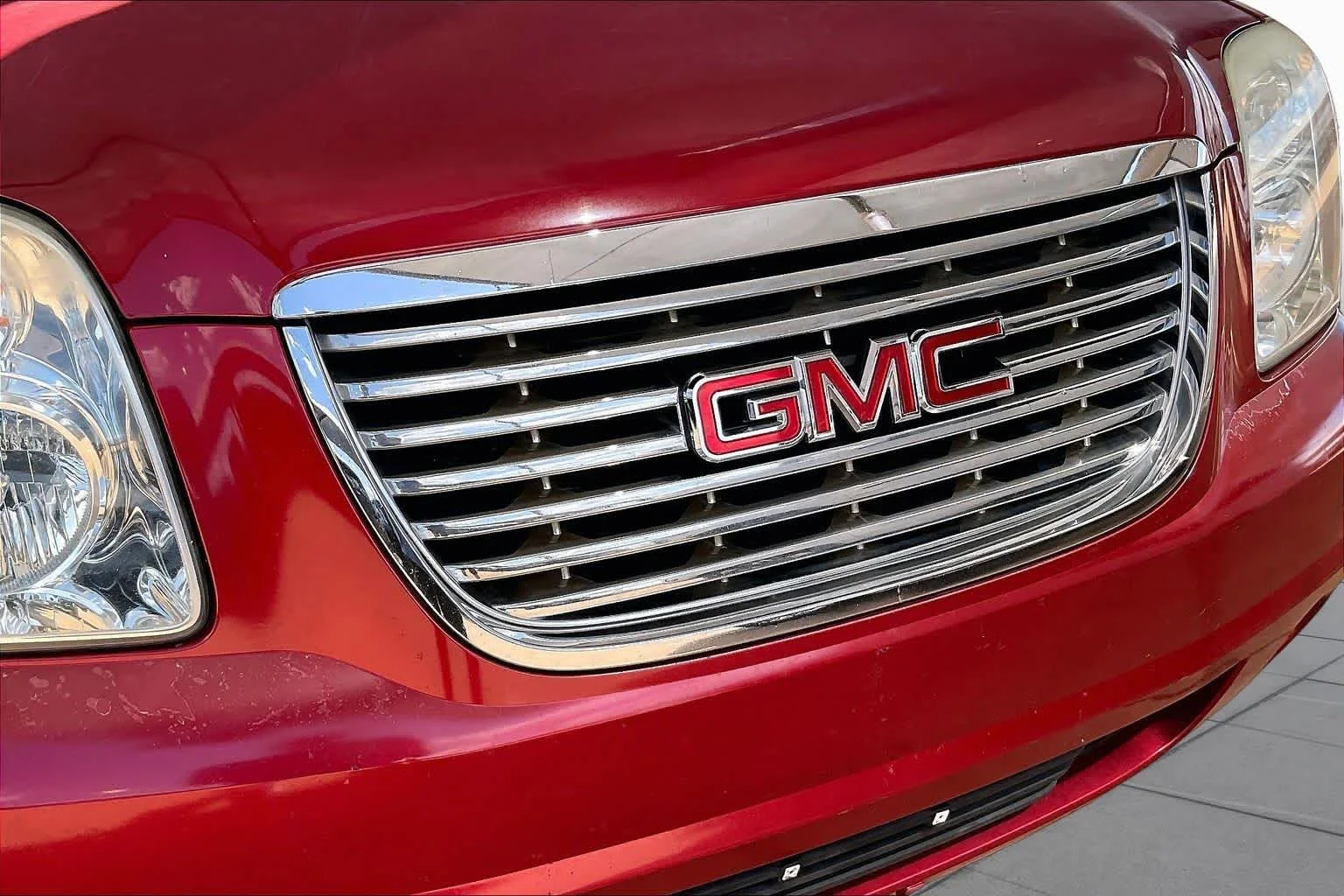 Used 2013 Crystal Red Tintcoat GMC SLT image 28