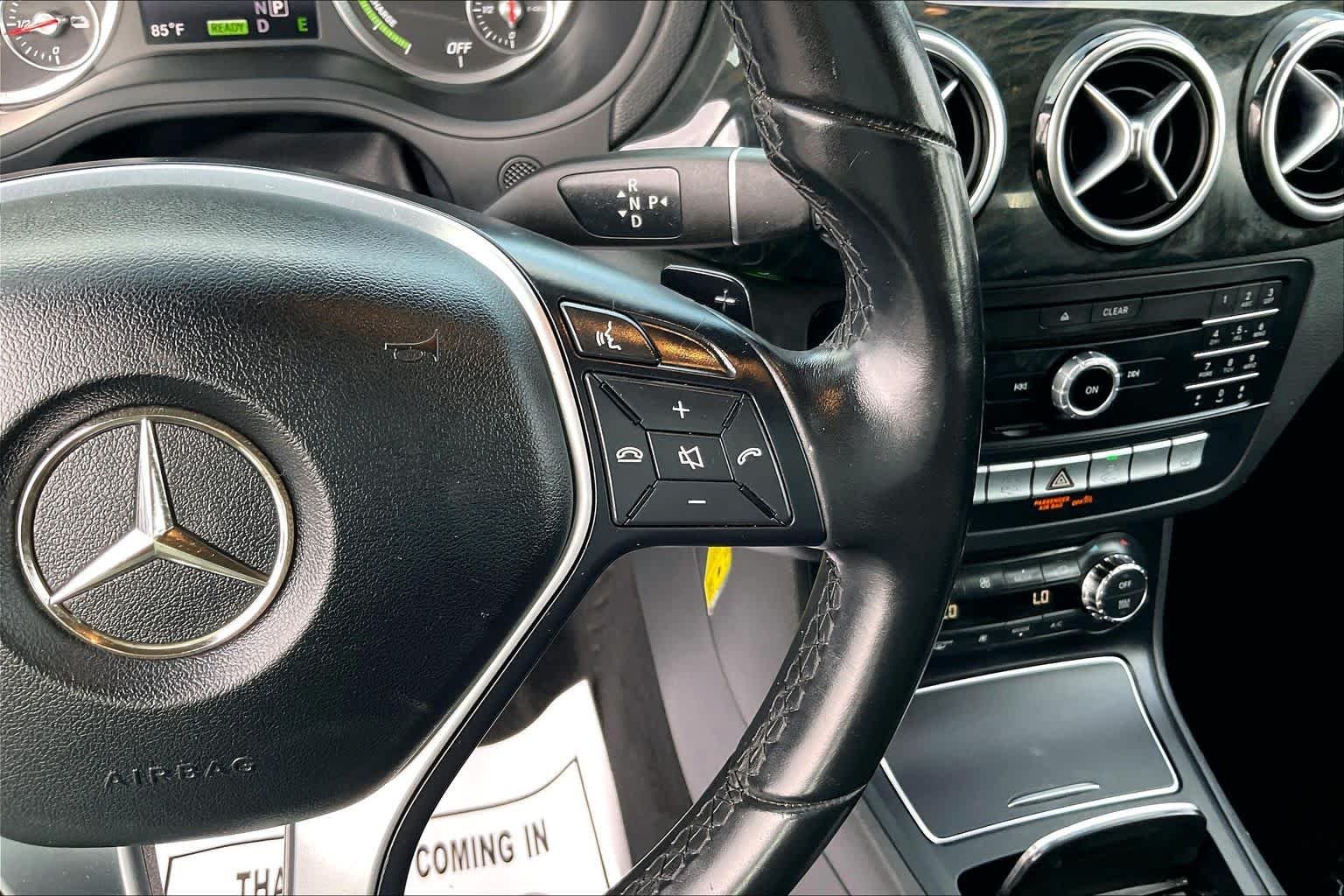Used 2017 Cirrus White Mercedes-Benz B 250e image 19