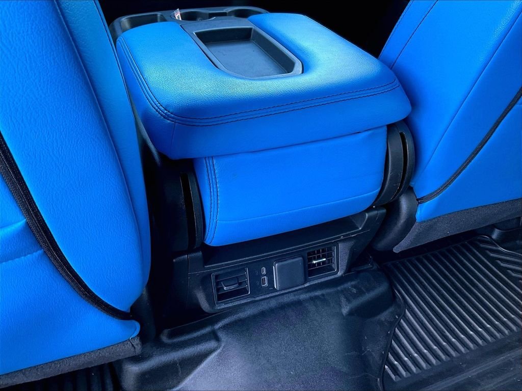 Used 2024 Gray Chevrolet LT image 27