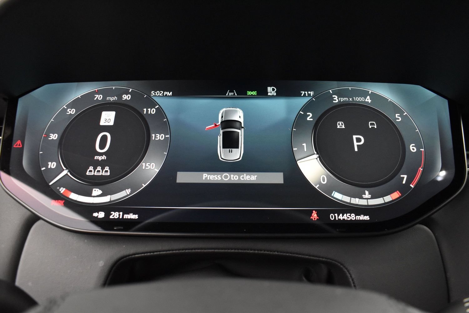 Used 2024 Black Land Rover SE image 6