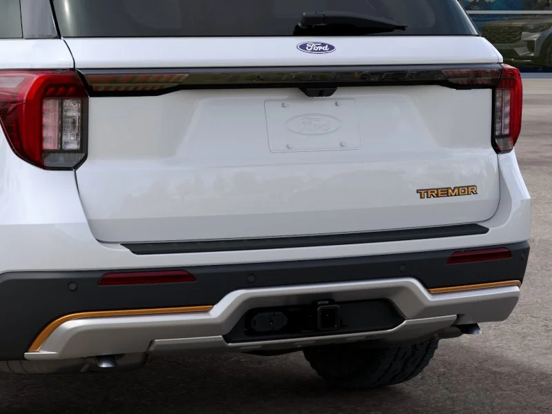 New 2027 Star White Metallic Tri-Coat Ford Tremor® image 70