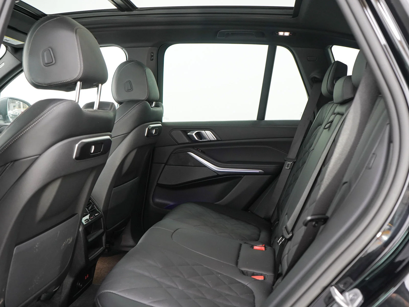 2026 BMW X5 40i - Photo 16