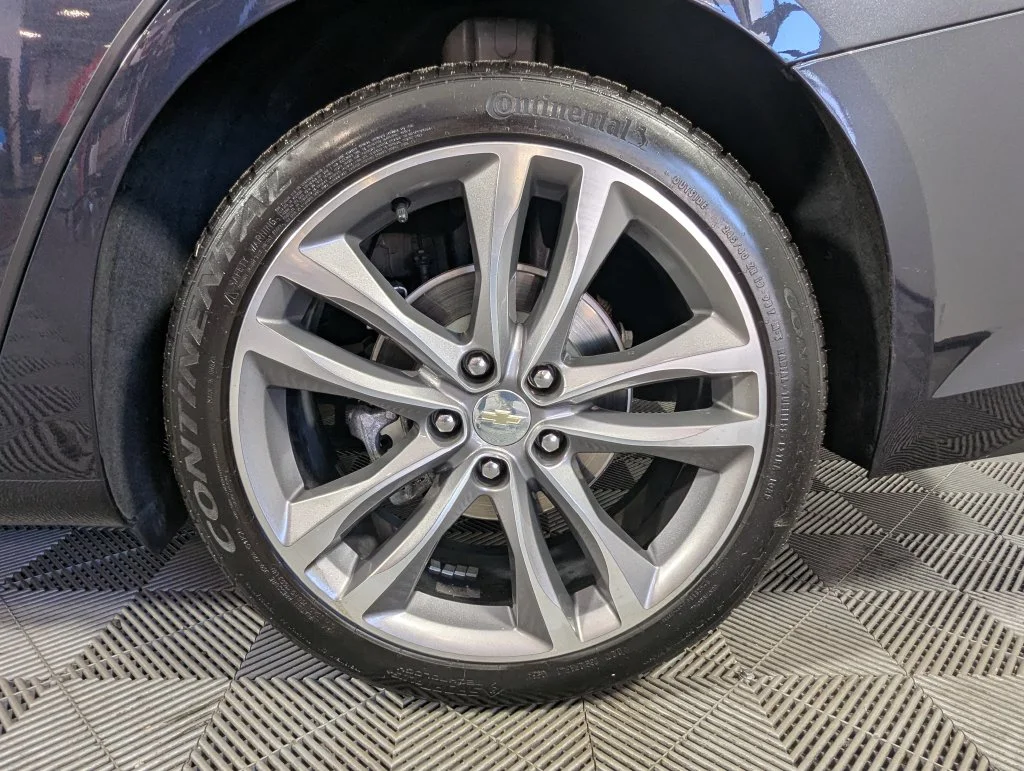 Certified Used 2022 Gray Chevrolet Premier image 17