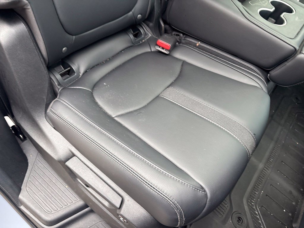 Used 2024 Sonic Gray Pearl Honda Touring 8 Passenger image 79