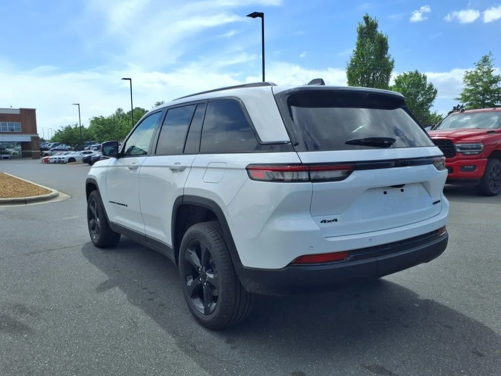2025 Jeep Grand Cherokee Limited - Photo 16